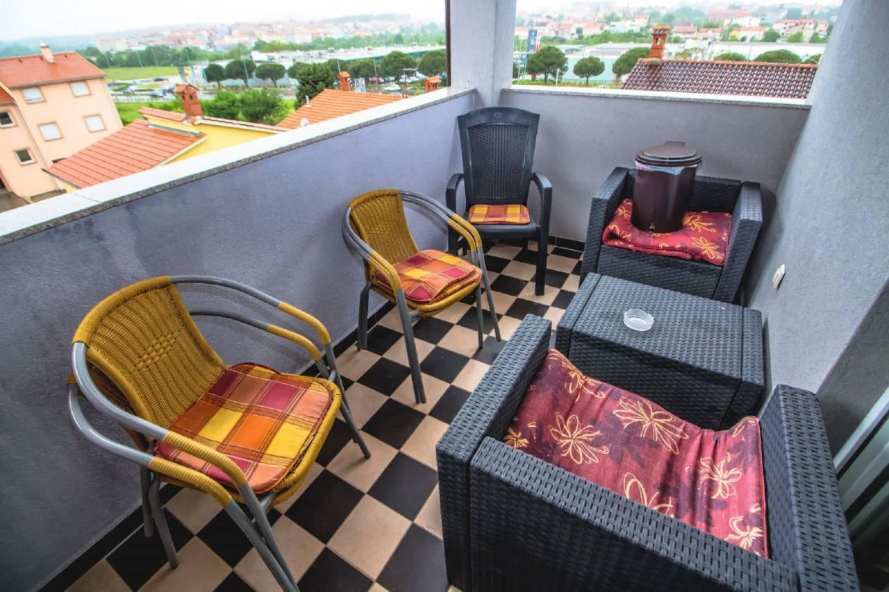 Apartments Saric Pula Exterior foto